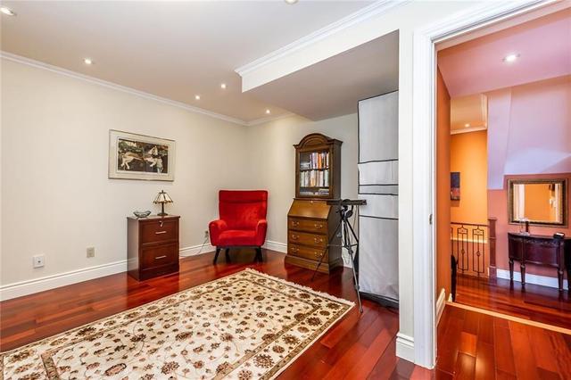 14 Bold Street, Condo with 3 bedrooms, 1 bathrooms and 3 parking in Hamilton ON | Image 8