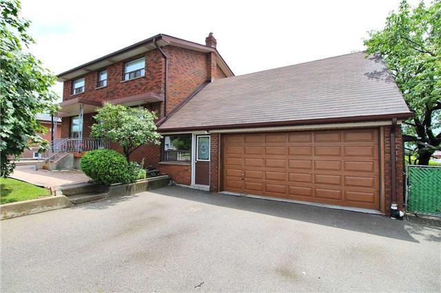 79 Floral Pkwy, House detached with 4 bedrooms, 2 bathrooms and 6 parking in Toronto ON | Image 2
