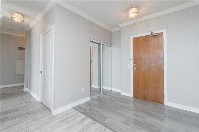 Uph 09 - 50 Disera Dr, Condo with 3 bedrooms, 2 bathrooms and 2 parking in Vaughan ON | Image 3