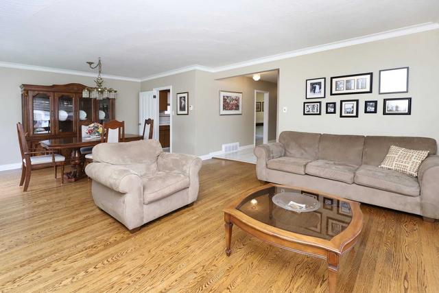 1 Stella St, House detached with 3 bedrooms, 2 bathrooms and 3.5 parking in Toronto ON | Image 2