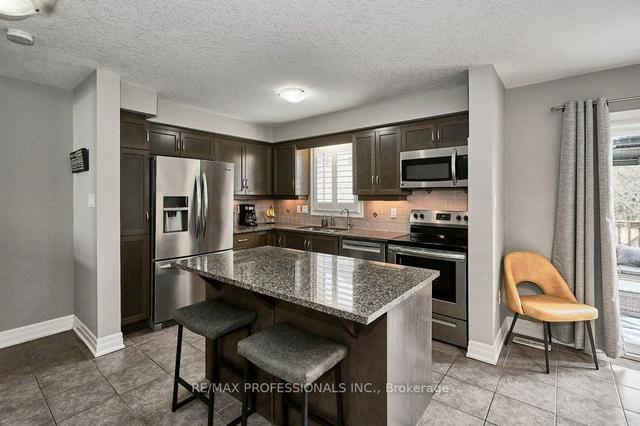 221 Goodwin Dr, House detached with 3 bedrooms, 3 bathrooms and 3 parking in Guelph ON | Image 3