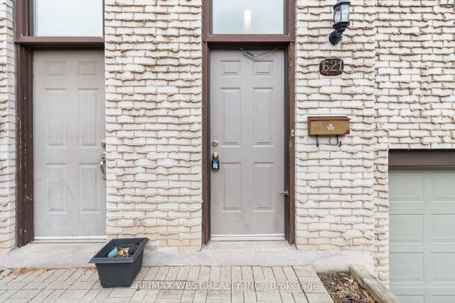621 Francis Rd, Townhouse with 2 bedrooms, 1 bathrooms and 3 parking in Burlington ON | Image 36
