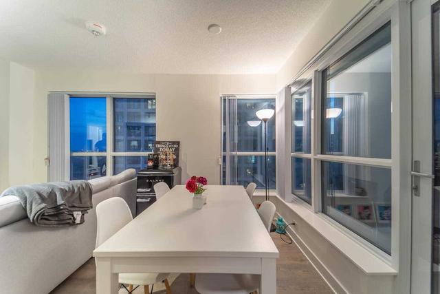 1202 - 7 Mabelle Ave, Condo with 2 bedrooms, 2 bathrooms and 1 parking in Toronto ON | Image 5