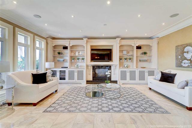 31 Glenbrook Ave, House detached with 5 bedrooms, 4 bathrooms and 6 parking in Toronto ON | Image 9