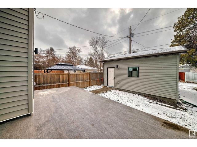 8235 93a Av Nw, House detached with 3 bedrooms, 2 bathrooms and 2 parking in Edmonton AB | Image 51