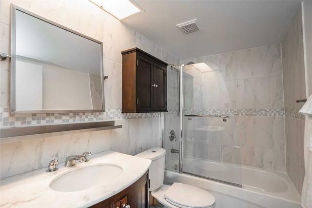 1907 - 50 Elm Dr E, Condo with 3 bedrooms, 2 bathrooms and 2 parking in Mississauga ON | Image 16