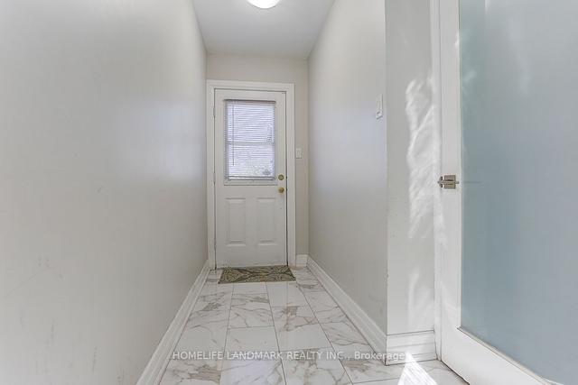 242 Queenslea Ave, House detached with 3 bedrooms, 2 bathrooms and 6 parking in Toronto ON | Image 17