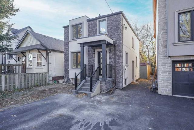 174 Leyton Ave, House detached with 3 bedrooms, 4 bathrooms and 2 parking in Toronto ON | Image 2