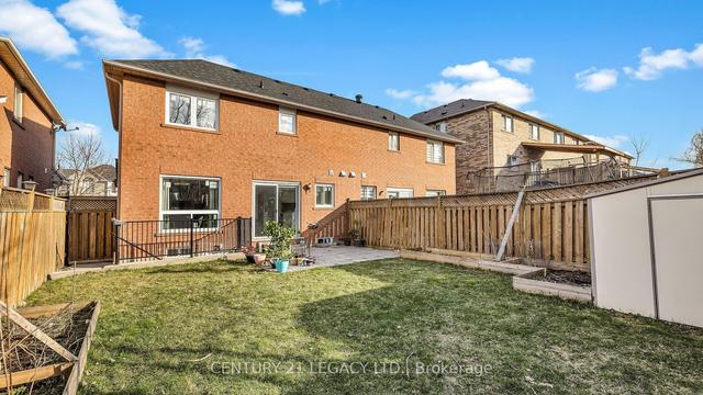 1686 Samuelson Circ, House semidetached with 3 bedrooms, 3 bathrooms and 4 parking in Mississauga ON | Image 33