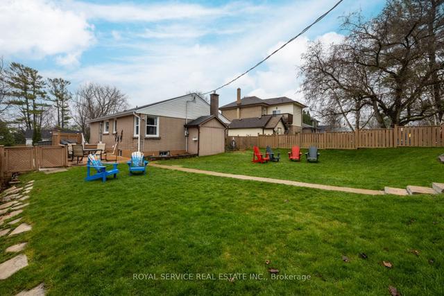 216 Lee St, House detached with 3 bedrooms, 2 bathrooms and 5 parking in Peterborough ON | Image 29