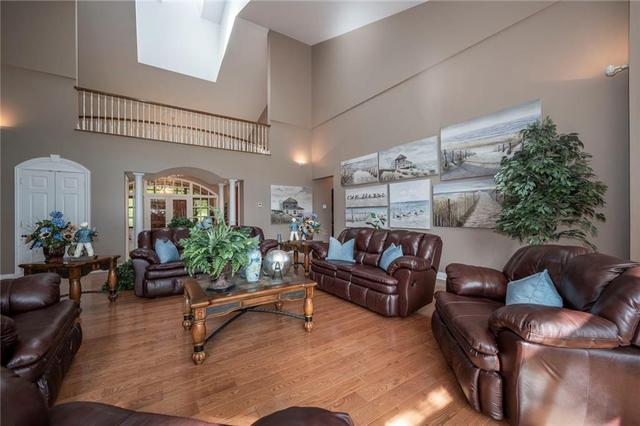 16024 Lakeside Drive, House detached with 4 bedrooms, 7 bathrooms and 10 parking in South Stormont ON | Image 5