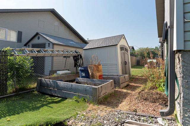 176 O'coffey Crescent, Home with 3 bedrooms, 2 bathrooms and 2 parking in Wood Buffalo AB | Image 32