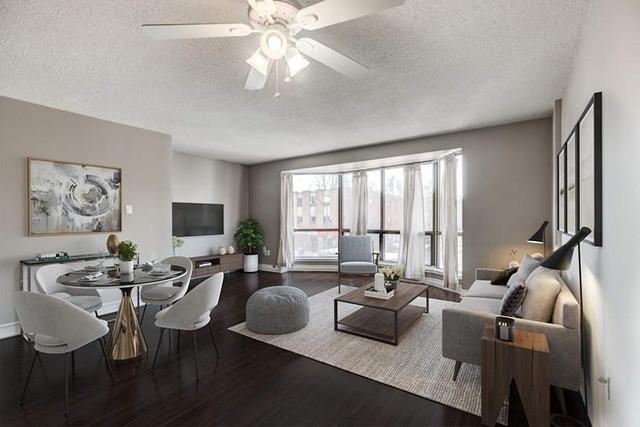 1 - 2645 Yonge St, Condo with 2 bedrooms, 1 bathrooms and 1 parking in Toronto ON | Image 1