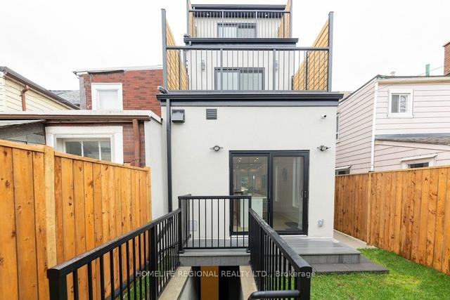 734 Richmond St W, House attached with 3 bedrooms, 5 bathrooms and 1 parking in Toronto ON | Image 30