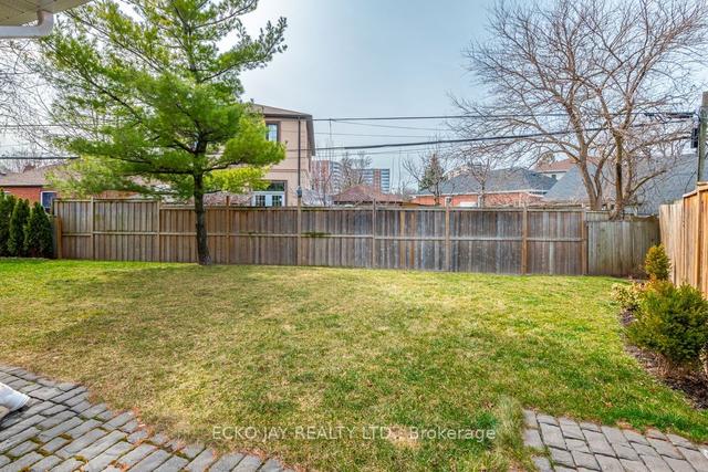 50 Princeway Dr, House detached with 3 bedrooms, 3 bathrooms and 6 parking in Toronto ON | Image 17