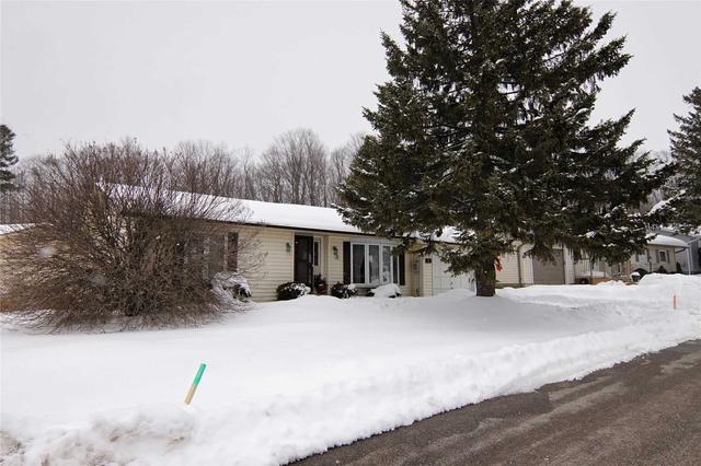 2 Pinetree Crt, House detached with 2 bedrooms, 2 bathrooms and 1 parking in New Tecumseth ON | Image 1