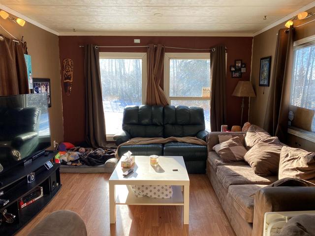 303 - 5311 60 Street, House detached with 5 bedrooms, 1 bathrooms and 3 parking in Clearwater County AB | Image 2