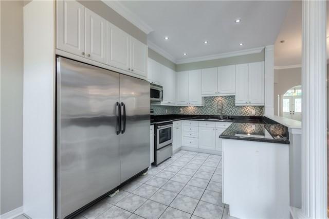 Upper - 222 Kayla Cres, House detached with 4 bedrooms, 4 bathrooms and 1 parking in Vaughan ON | Image 7