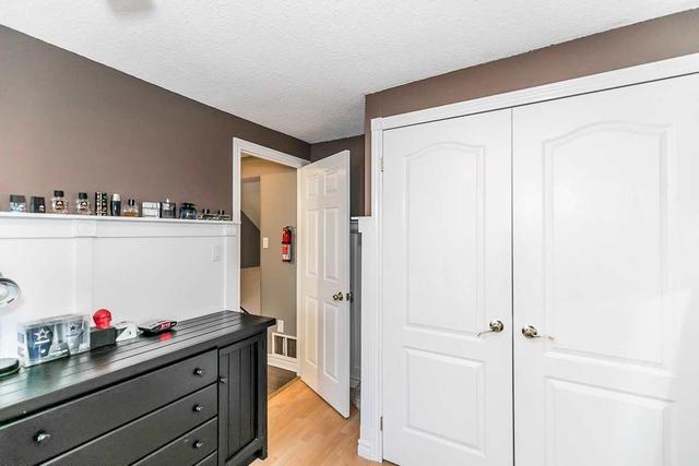 8 - 237 Steel St, Townhouse with 3 bedrooms, 2 bathrooms and 1 parking in Barrie ON | Image 18