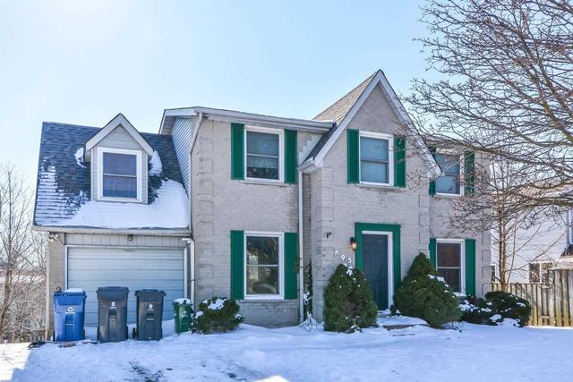 695 Scottsdale Dr, House detached with 4 bedrooms, 3 bathrooms and 4 parking in Guelph ON | Image 2