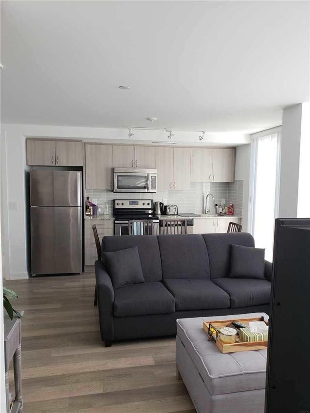 16 Mcadam Ave, Condo with 2 bedrooms, 2 bathrooms and 1 parking in Toronto ON | Image 8