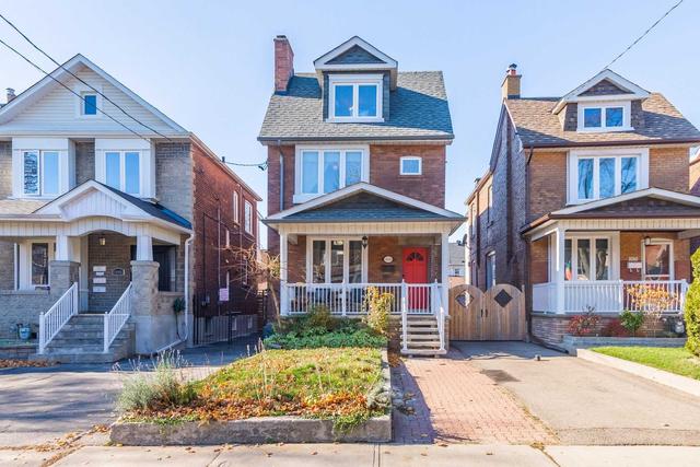1008 St. Clarens Ave, House detached with 4 bedrooms, 2 bathrooms and 2 parking in Toronto ON | Image 12