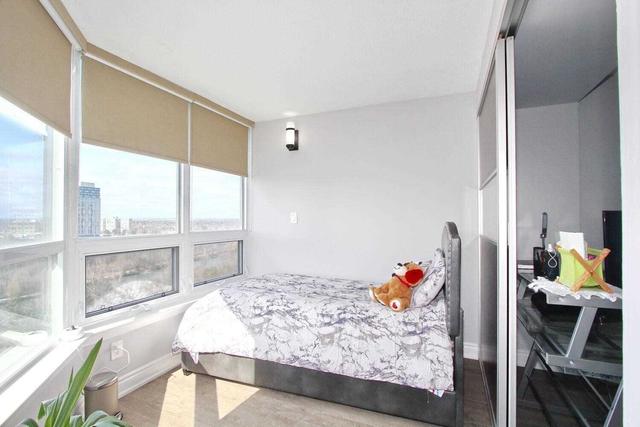 1505 - 8 Lisa St, Condo with 2 bedrooms, 2 bathrooms and 1 parking in Brampton ON | Image 7