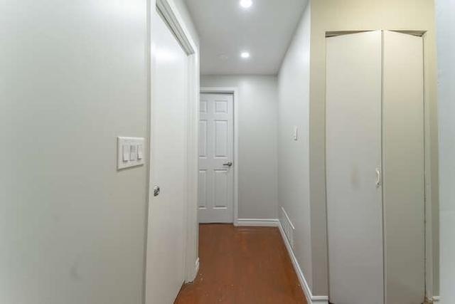 36 - 69 Lexington Ave, Townhouse with 3 bedrooms, 2 bathrooms and 1 parking in Toronto ON | Image 11