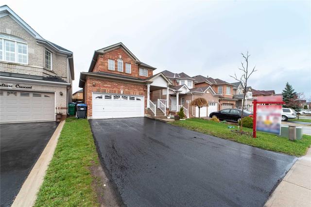 27 Culture Cres, House detached with 3 bedrooms, 3 bathrooms and 6 parking in Brampton ON | Image 1