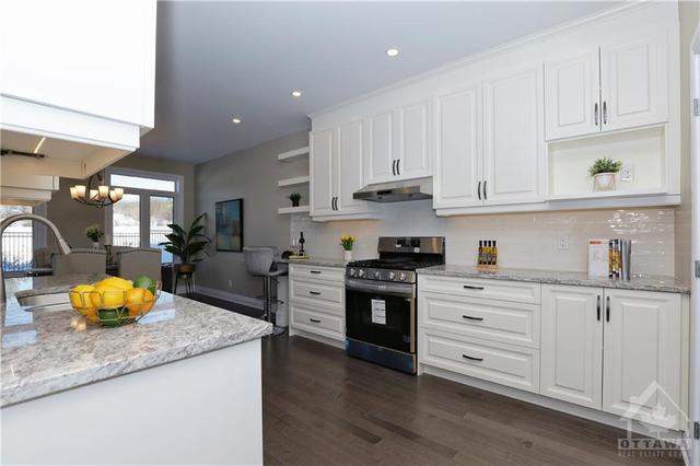 741 Meadowridge Circle, House detached with 2 bedrooms, 2 bathrooms and 6 parking in Ottawa ON | Image 12