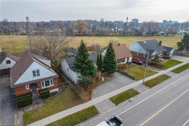 4966 Stanley Avenue, House detached with 2 bedrooms, 2 bathrooms and 4 parking in Niagara Falls ON | Image 15