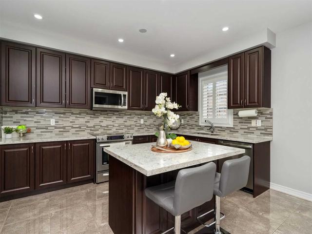 126 Martin Byrne Dr, House detached with 4 bedrooms, 6 bathrooms and 6 parking in Brampton ON | Image 9