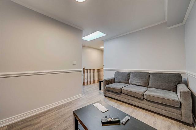 1409 Lansdowne Ave, House semidetached with 3 bedrooms, 3 bathrooms and 2 parking in Toronto ON | Image 14