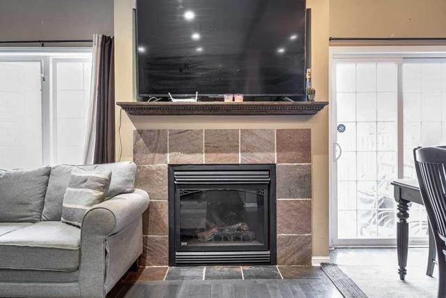 2411 Shadow Crt, House attached with 3 bedrooms, 3 bathrooms and 3 parking in Oakville ON | Image 14
