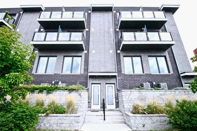 43 - 2059 Weston Rd, Townhouse with 3 bedrooms, 3 bathrooms and 1 parking in Toronto ON | Image 1