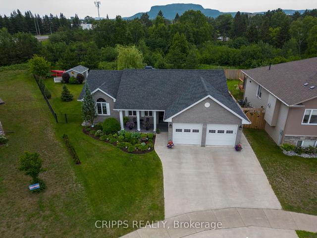 276 Cougar Cres, House detached with 3 bedrooms, 2 bathrooms and 6 parking in Thunder Bay ON | Image 12