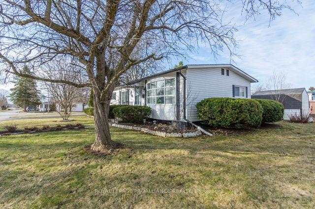 25 Linden Blvd, Home with 3 bedrooms, 1 bathrooms and 4 parking in Quinte West ON | Image 19