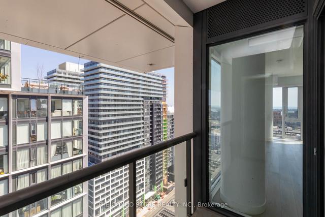 2208 - 158 Front St E, Condo with 2 bedrooms, 2 bathrooms and 1 parking in Toronto ON | Image 18