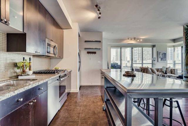 1014 - 1 Shaw St, Condo with 3 bedrooms, 2 bathrooms and 2 parking in Toronto ON | Image 18