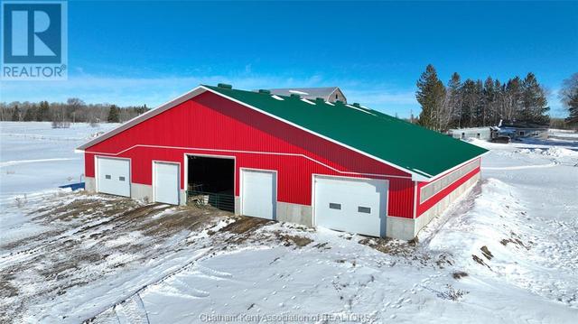 4045 On 579 Highway, Home with 4 bedrooms, 2 bathrooms and null parking in Cochrane ON | Image 11