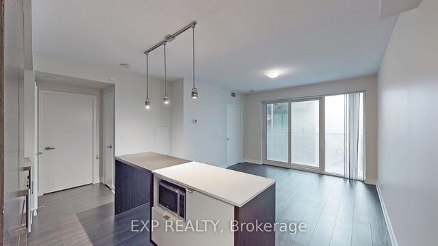 1001 - 100 Harbour St, Condo with 1 bedrooms, 1 bathrooms and 0 parking in Toronto ON | Image 9