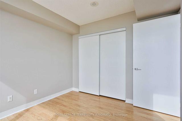 1133 - 35 Viking Lane, Condo with 2 bedrooms, 2 bathrooms and 1 parking in Toronto ON | Image 7