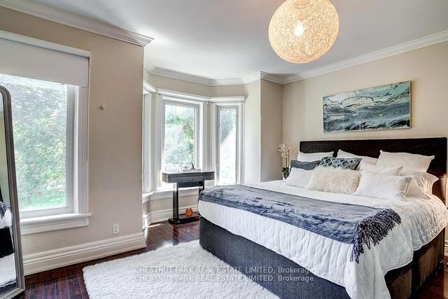 210 Macpherson Ave, House semidetached with 3 bedrooms, 2 bathrooms and 1 parking in Toronto ON | Image 10