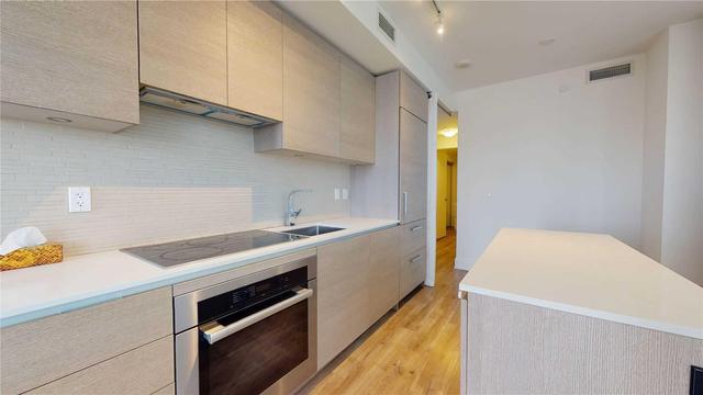 1210 - 200 Bloor St W, Condo with 1 bedrooms, 2 bathrooms and 1 parking in Toronto ON | Image 2