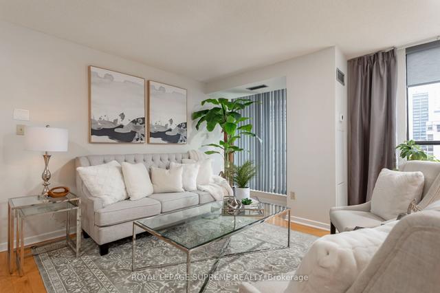 1104 - 47 St Clair Ave W, Condo with 2 bedrooms, 2 bathrooms and 1 parking in Toronto ON | Image 40