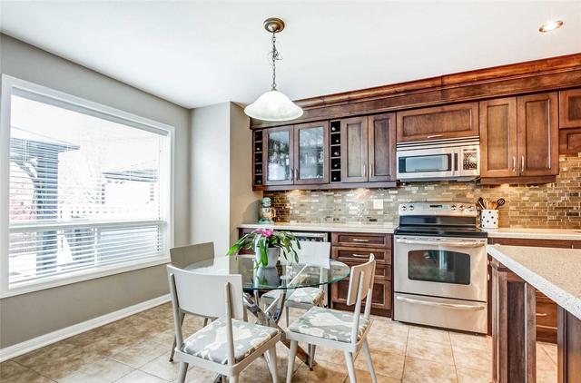 4085 Gunby Cres, House semidetached with 3 bedrooms, 4 bathrooms and 2 parking in Burlington ON | Image 5