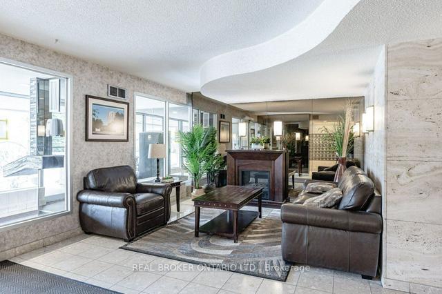 2102 - 3100 Kirwin Ave, Condo with 2 bedrooms, 2 bathrooms and 2 parking in Mississauga ON | Image 31