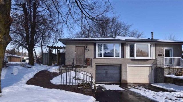 182 Gemini Dr, House semidetached with 3 bedrooms, 2 bathrooms and 3 parking in Hamilton ON | Image 1