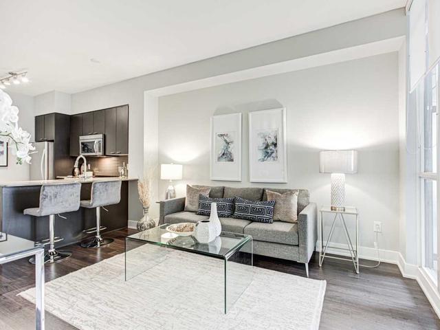 607 - 30 Roehampton Ave, Condo with 1 bedrooms, 1 bathrooms and 0 parking in Toronto ON | Image 17