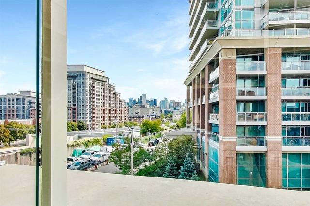 404 - 125 Western Battery Rd, Condo with 1 bedrooms, 2 bathrooms and 1 parking in Toronto ON | Image 25